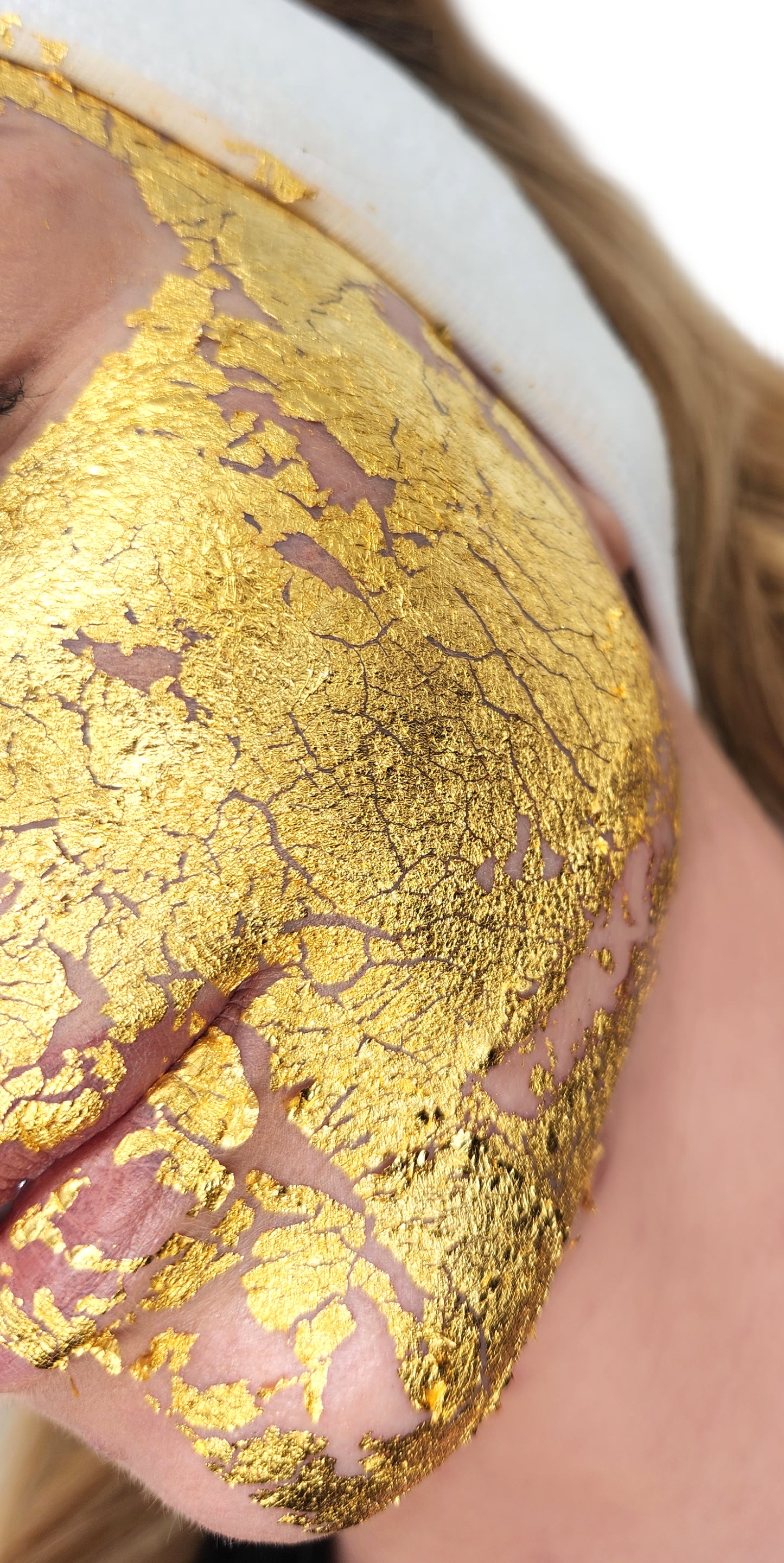 Máscara en Láminas Oro 24K